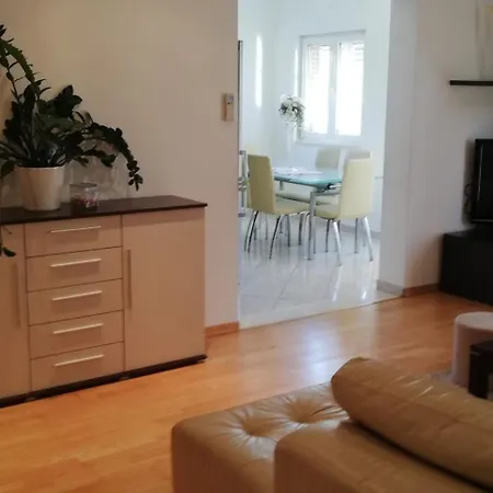 Fantasy Apartment *