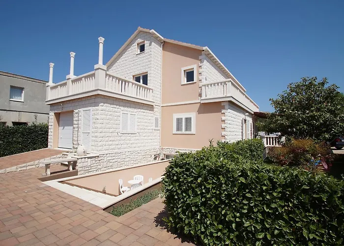 Fantasy アパート