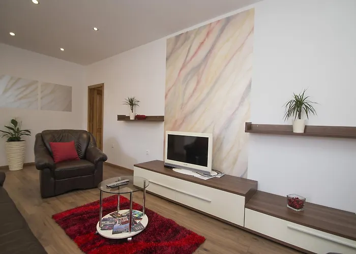 Fantasy アパート コルチュラ